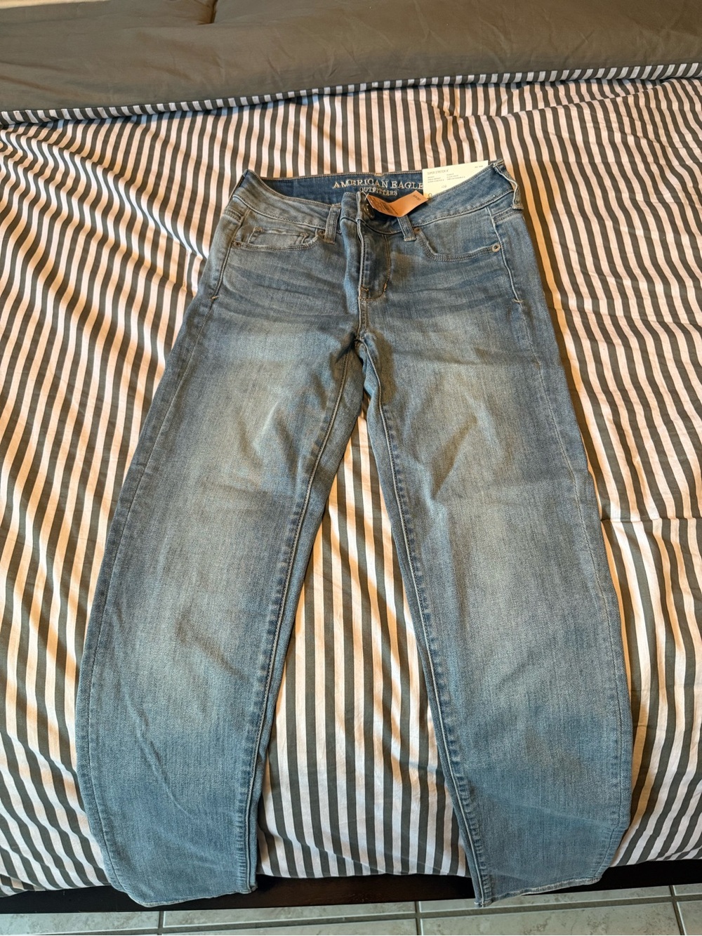 American Eagle Outfitters Women’s Light Blue Skinny Jeans Size 0
